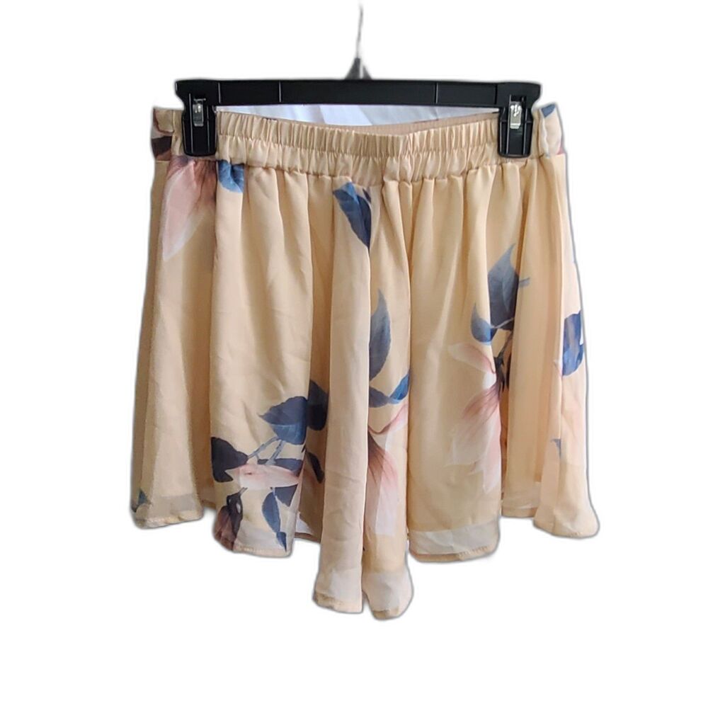 Adrienne size Medium swing shorts dressy floral lining elastic back chic Boho